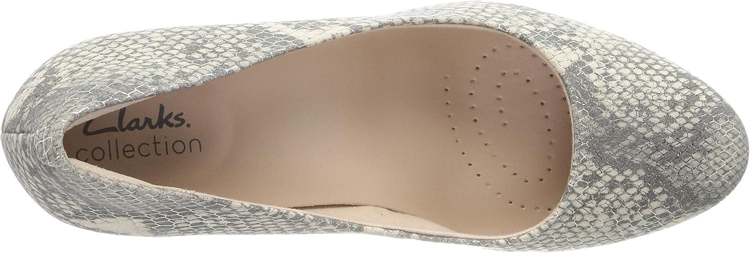 imageClarks Womens Ambyr Joy PumpsBeige Metallic 1