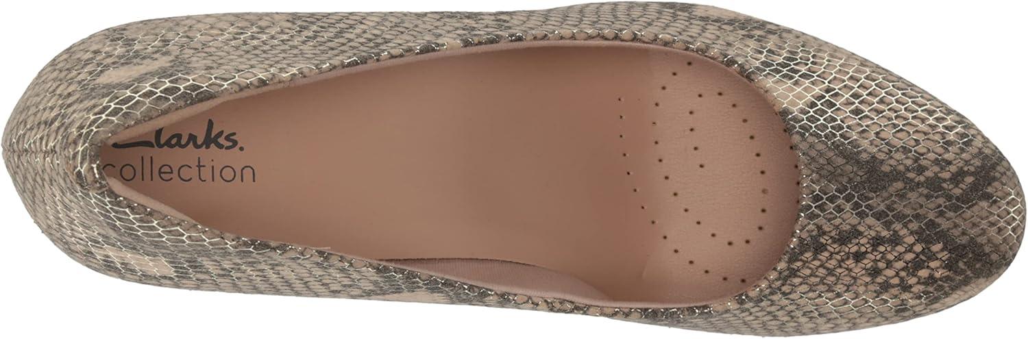 imageClarks Womens Ambyr Joy PumpsBeige Metallic Textile