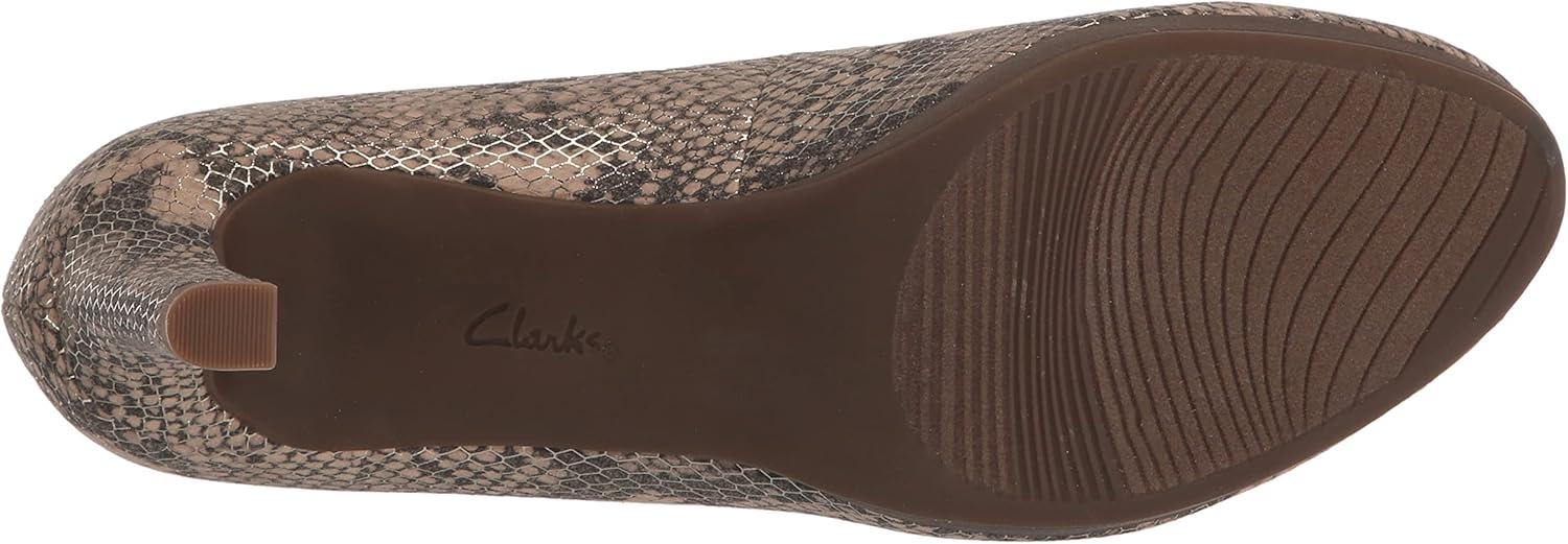 imageClarks Womens Ambyr Joy PumpsBeige Metallic Textile