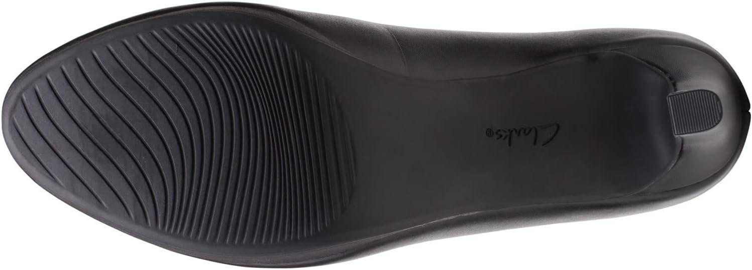 imageClarks Womens Ambyr Joy PumpsBlack