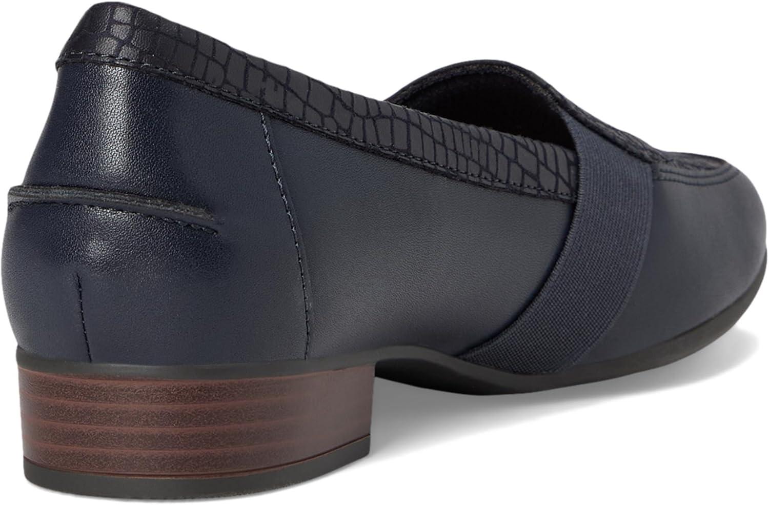 imageClarks Womens Juliet BeatNavy Leather