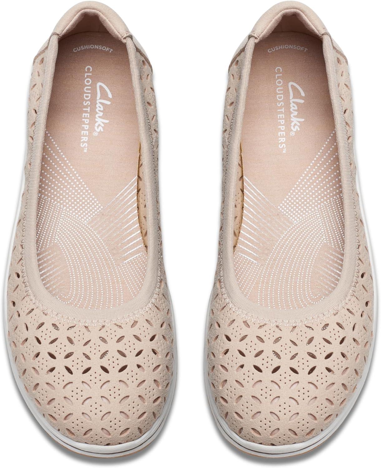 imageClarks Womens Breeze RoamLight Sand Textile