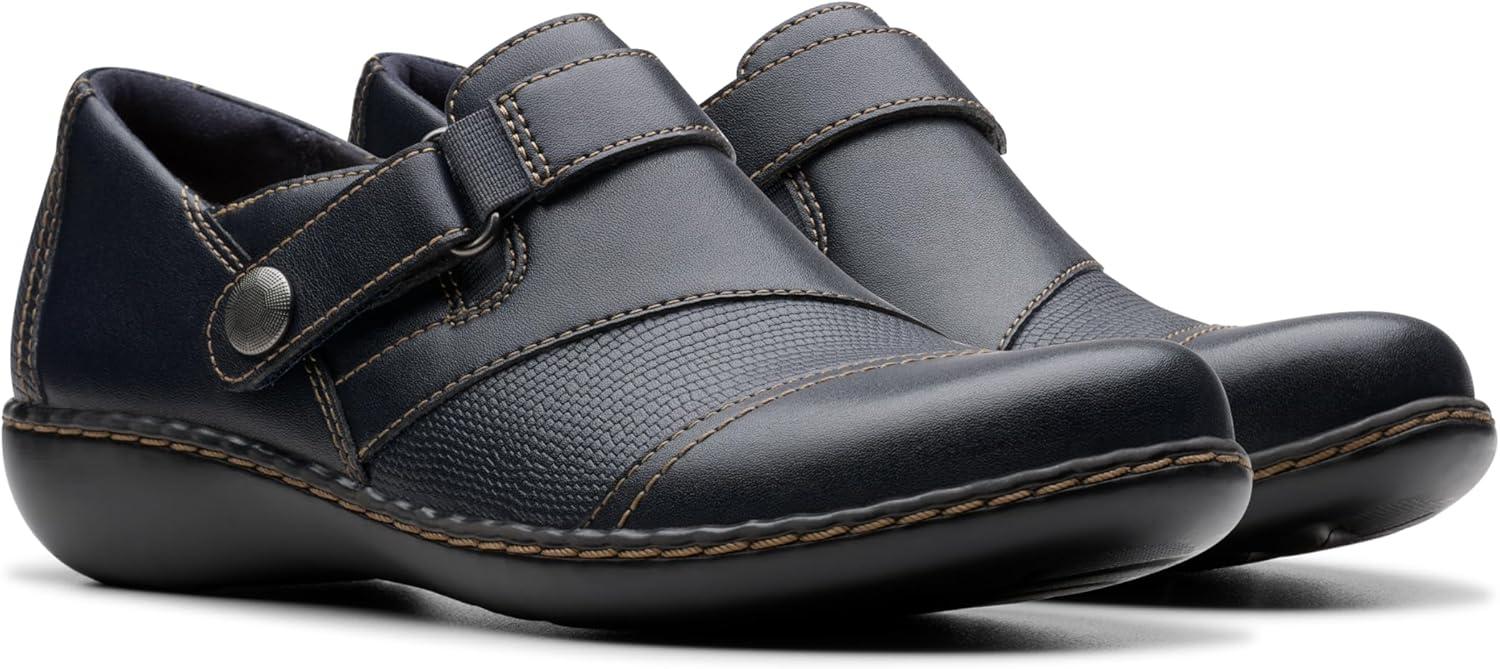 imageClarks Womens Ashland GemNavy Leather