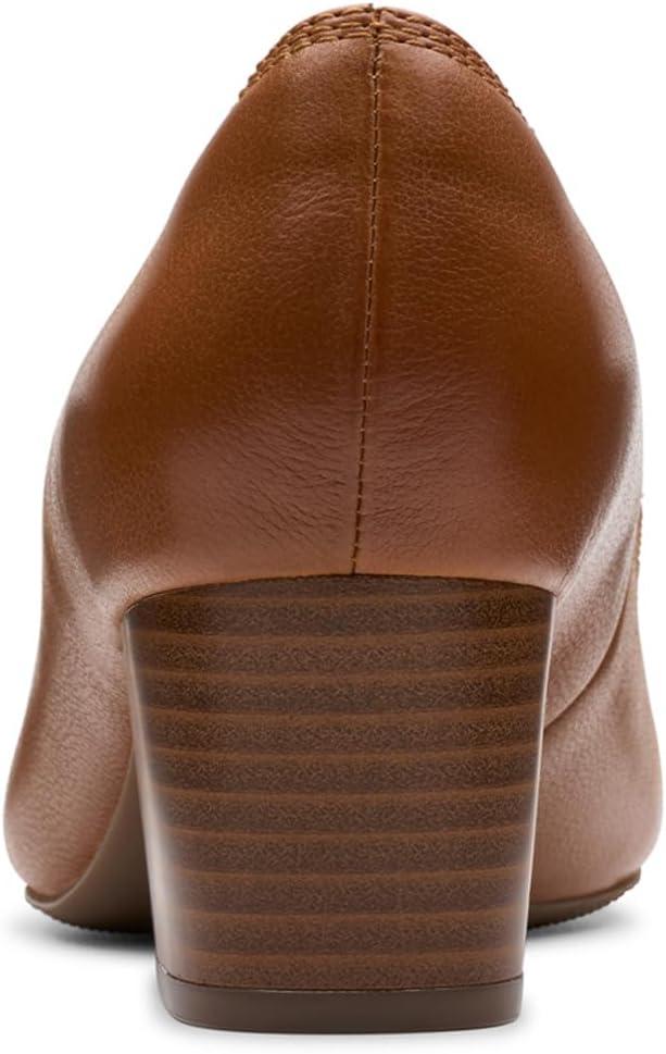 imageClarks Womens Ellanie HopeTan Leather