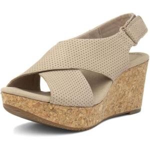 Clarks Women’s Annadel Eirwyn Wedge Sandal(Beige Sand Suede Sand Suede)
