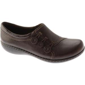 Clarks Women’s Ashland Effie Slip-On Loafer(Dark Brown)