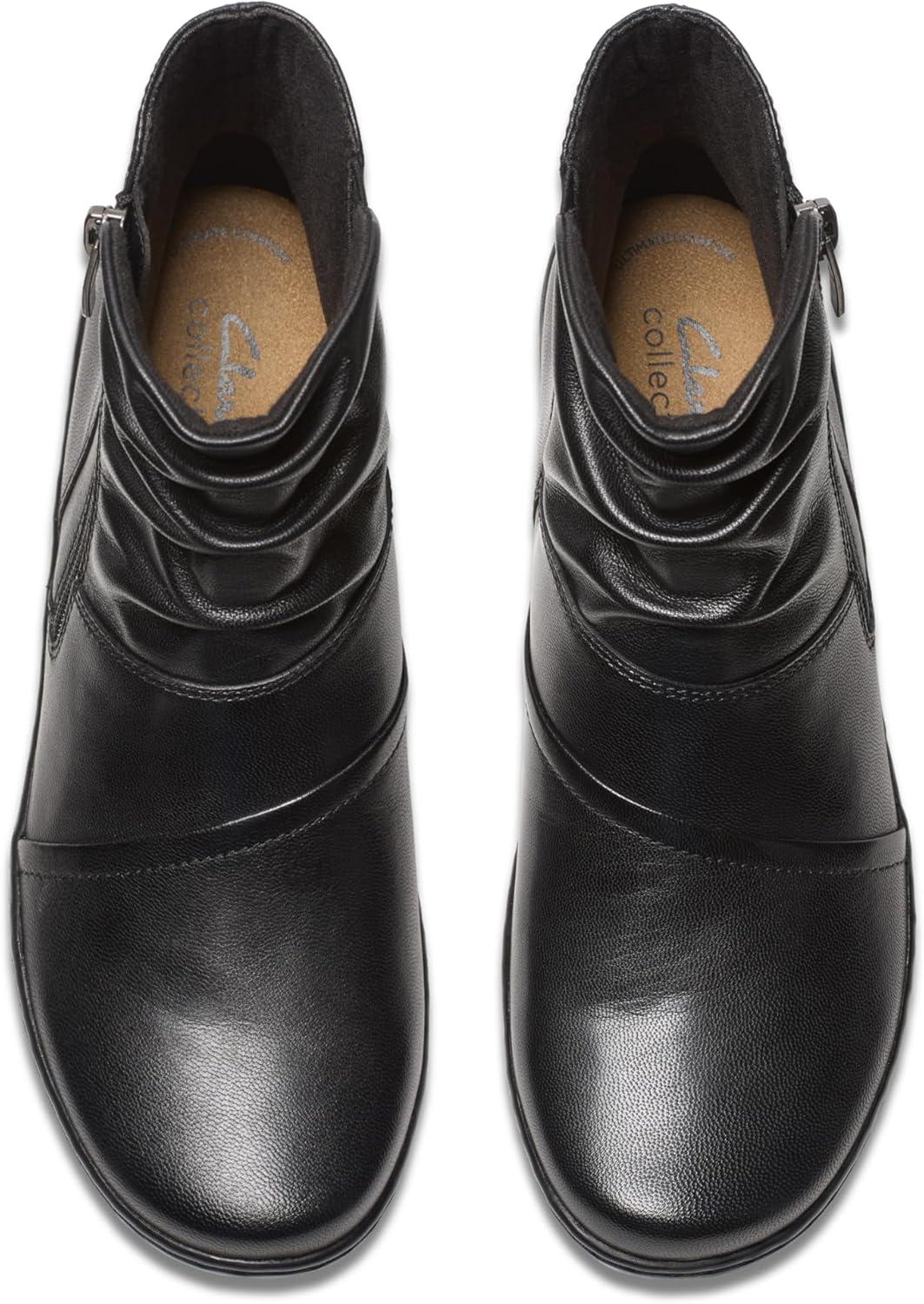 imageClarks Womens Cora PaceBlack Leather